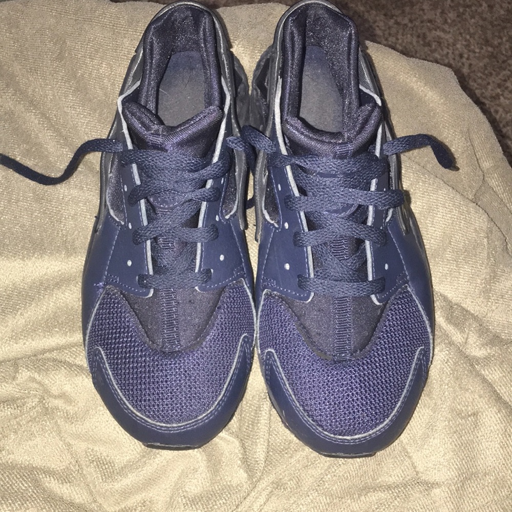 Used Nike Huraches